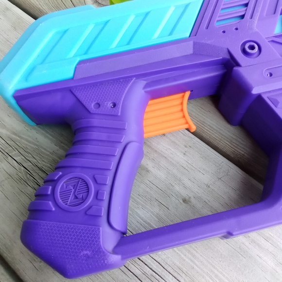 Kids Water Strike Storm Drencher Water Blaster + 2 Bubble Blowers Summer Toys - Picture 15 of 16